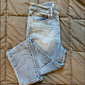 High rise skinny, Levi’s.